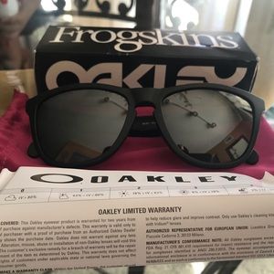 Oakley Frogskin Sunglasses